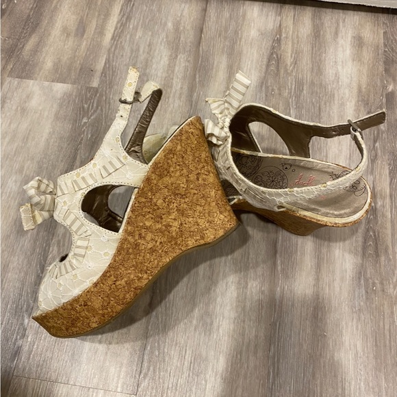 White Summer Wedges Sandals - Picture 2 of 3